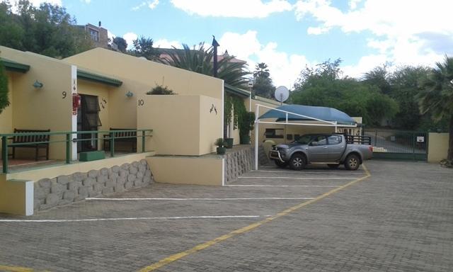 Hotel Pension Onganga Windhoek Bagian luar foto